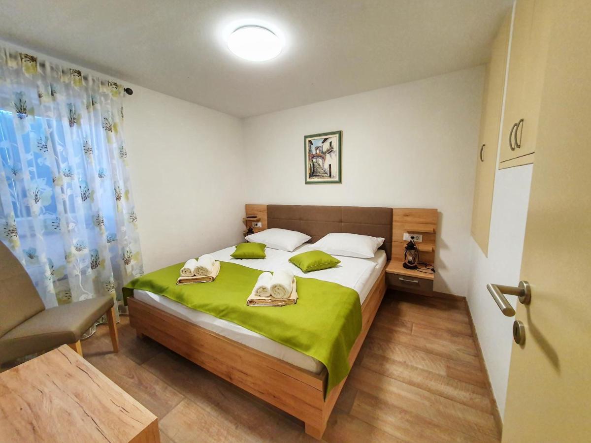 Bed & Breakfast Daniela Veleniki Екстериор снимка