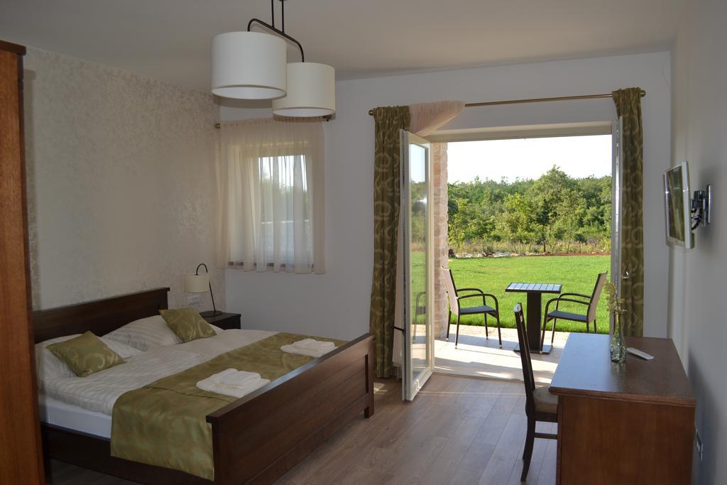Bed & Breakfast Daniela Veleniki Екстериор снимка