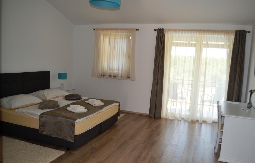 Bed & Breakfast Daniela Veleniki Стая снимка