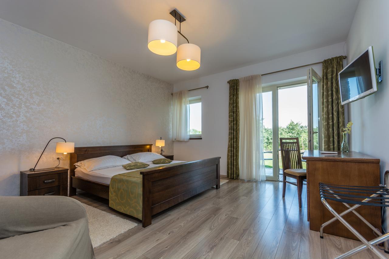 Bed & Breakfast Daniela Veleniki Екстериор снимка