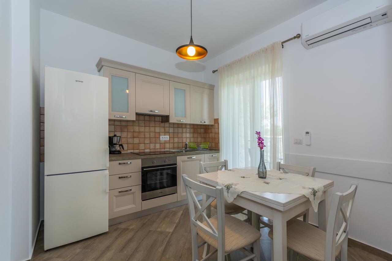 Bed & Breakfast Daniela Veleniki Екстериор снимка